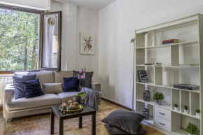 Cozy Roman Apartment with parking
